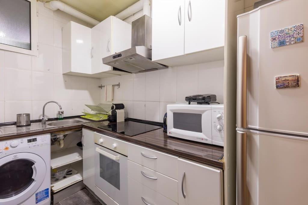 Subway Station Apartment Near Camp Nou L'Hospitalet de Llobregat Exteriér fotografie